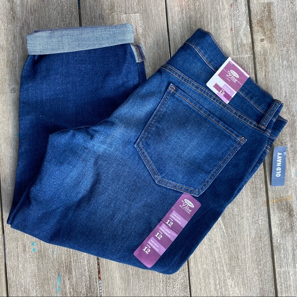 NWT Old Navy “The Diva” Cropped Jeans - Picture 1 of 6